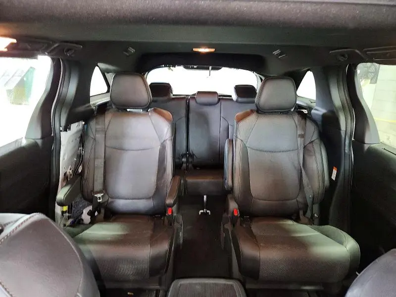 2025 TOYOTA SIENNA PLATINUM 7-PASSENGER  