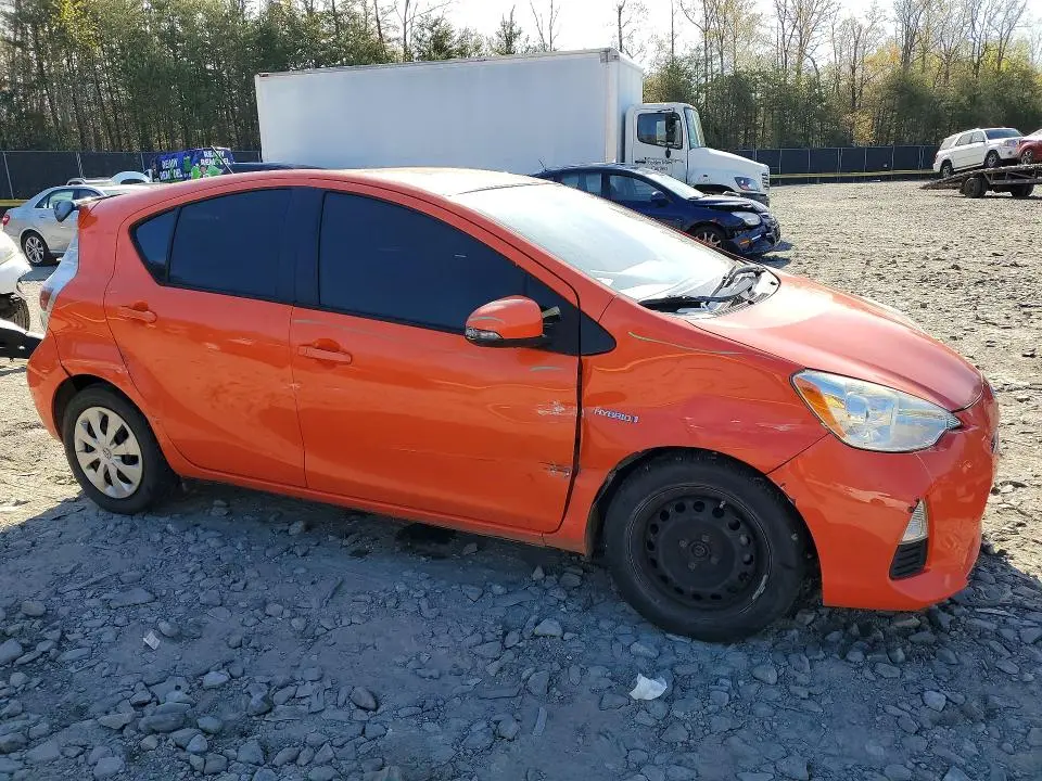 2014 TOYOTA PRIUS C TWO  