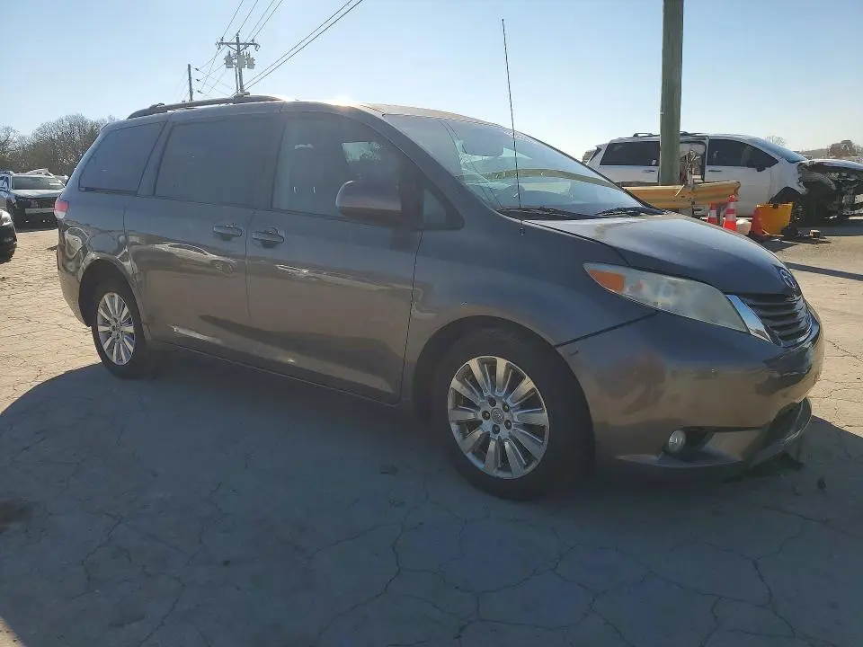 2011 TOYOTA SIENNA XLE 7-PASSENGER  