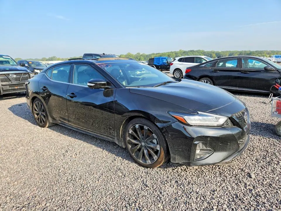 2021 NISSAN MAXIMA SR  