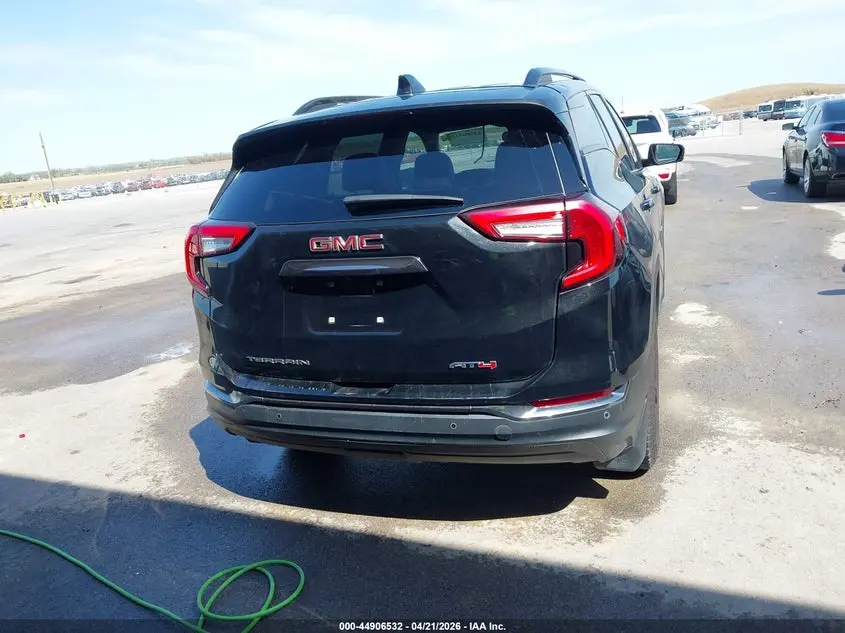 2023 GMC TERRAIN AWD AT4
