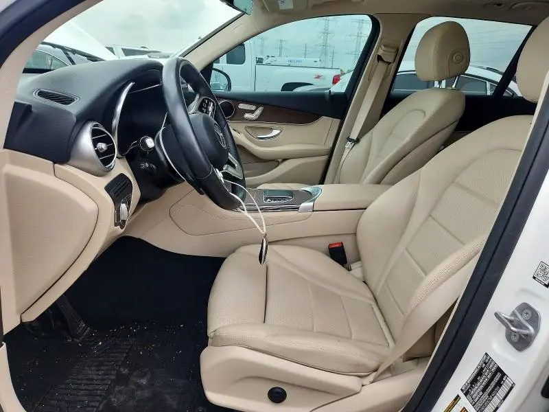 2021 MERCEDES-BENZ GLC 300 4MATIC  
