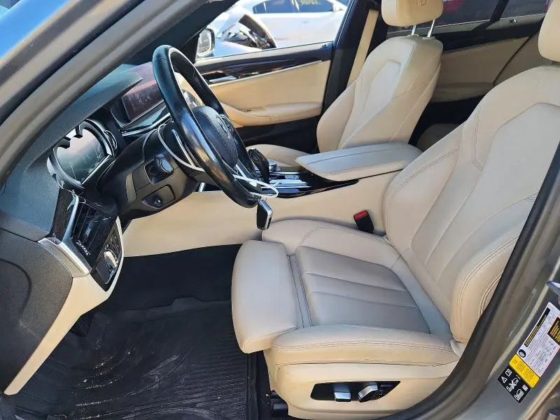 2019 BMW 530 XI  