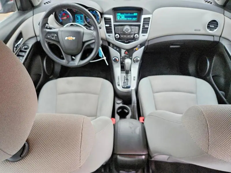 2012 CHEVROLET CRUZE LT  