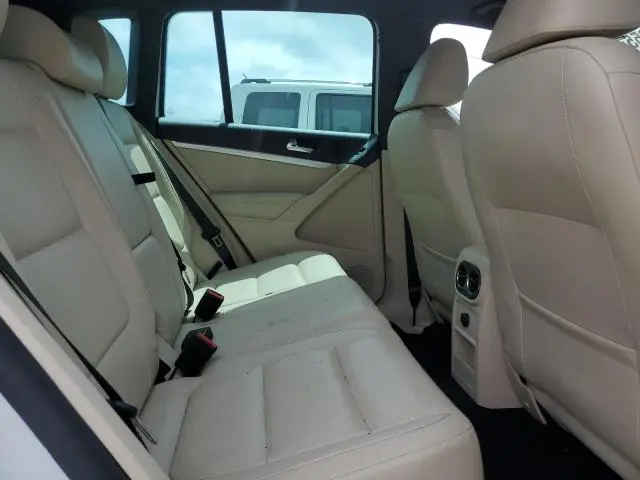 2016 VOLKSWAGEN TIGUAN S  