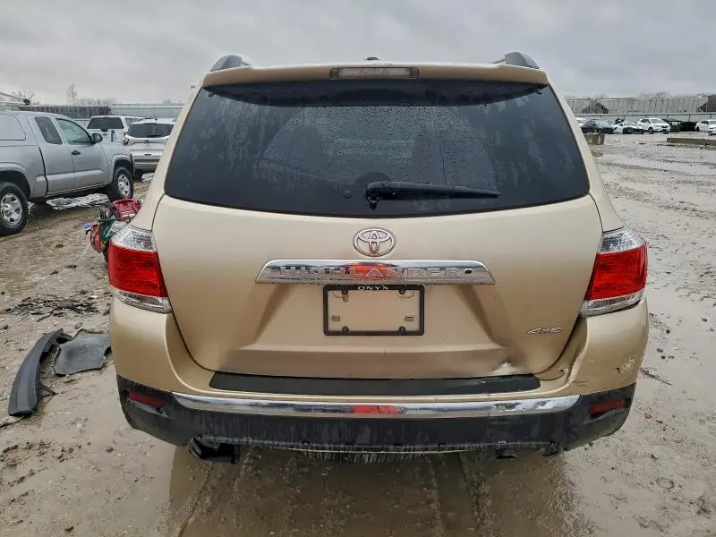 2013 TOYOTA HIGHLANDER LIMITED  