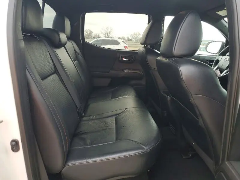 2018 TOYOTA TACOMA DOUBLE CAB  