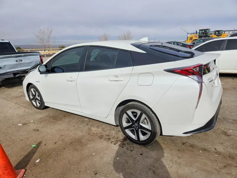 2016 TOYOTA PRIUS   
