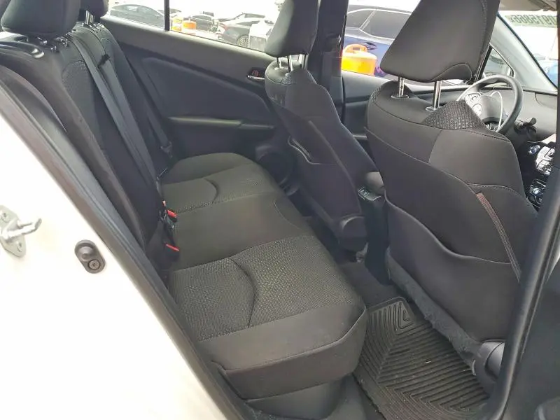 2020 TOYOTA PRIUS LE  