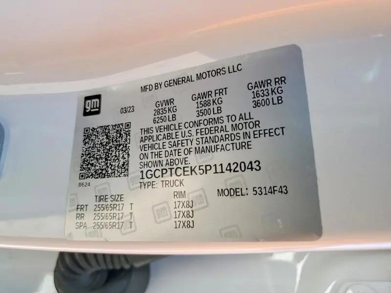 2023 CHEVROLET COLORADO LT  