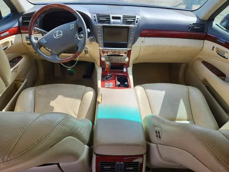 2010 LEXUS LS 460L  