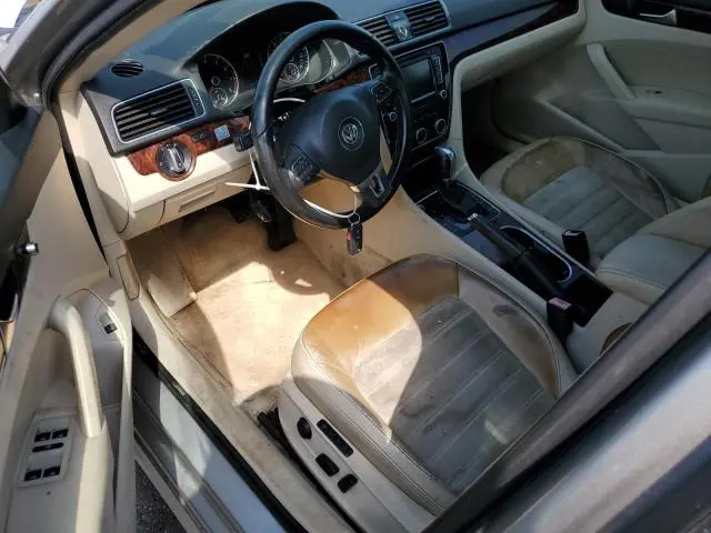 2013 VOLKSWAGEN PASSAT SEL  