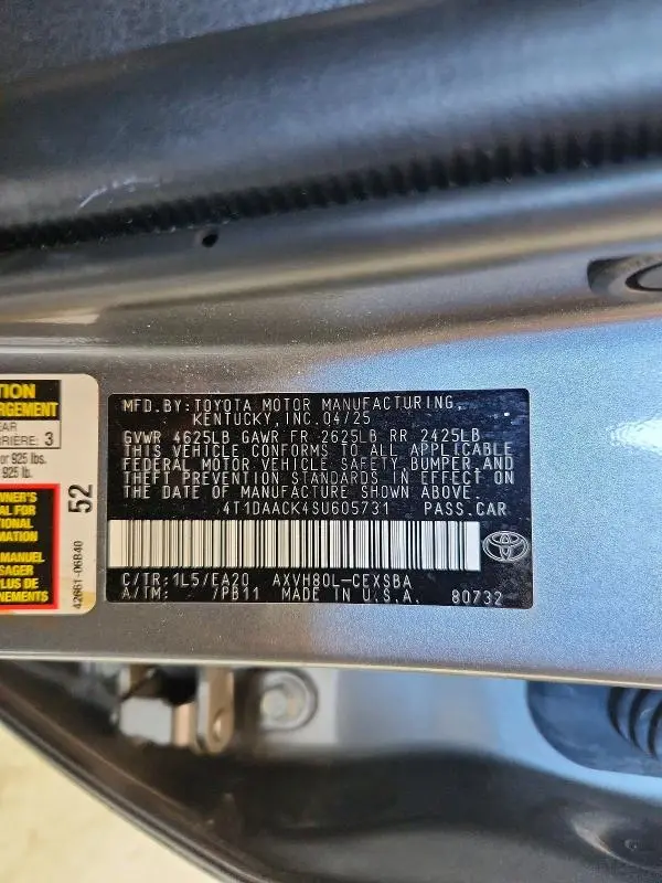 2025 TOYOTA CAMRY SE  