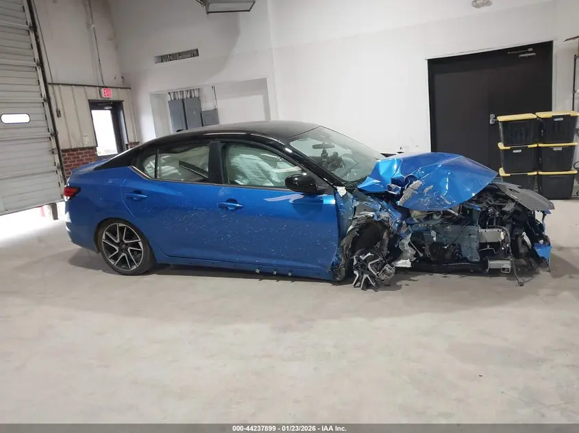 2024 NISSAN SENTRA SR XTRONIC CVT