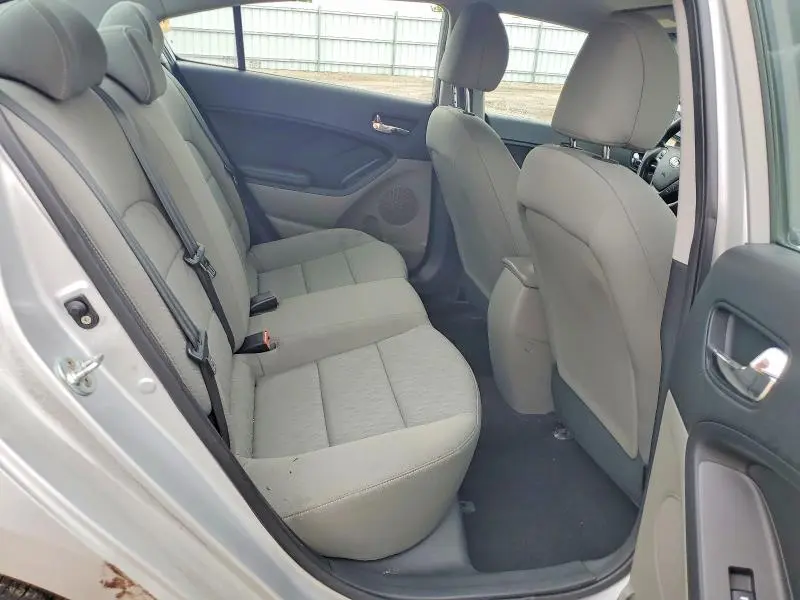 2016 KIA FORTE LX  