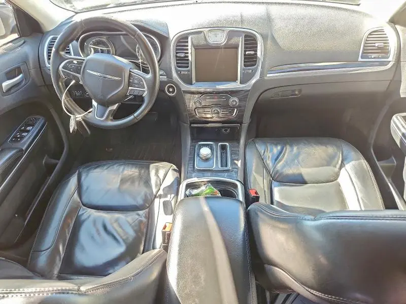 2016 CHRYSLER 300 LIMITED  