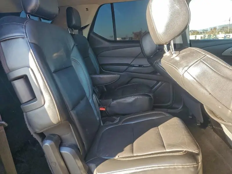 2018 CHEVROLET TRAVERSE RS  