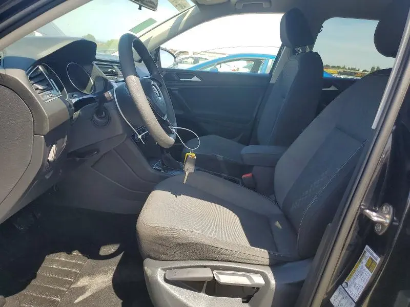 2021 VOLKSWAGEN TIGUAN S  