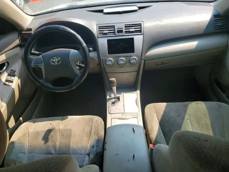 2010 TOYOTA CAMRY LE  