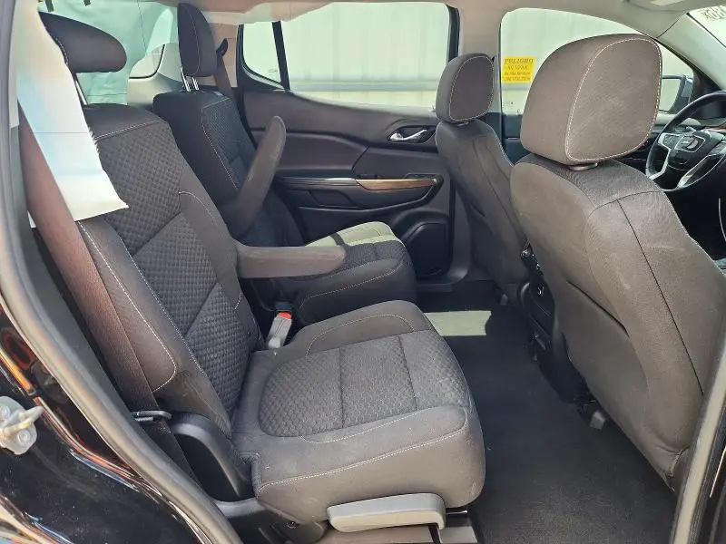2017 GMC ACADIA SLE  