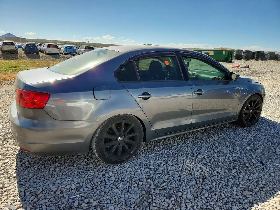 2014 VOLKSWAGEN JETTA BASE  