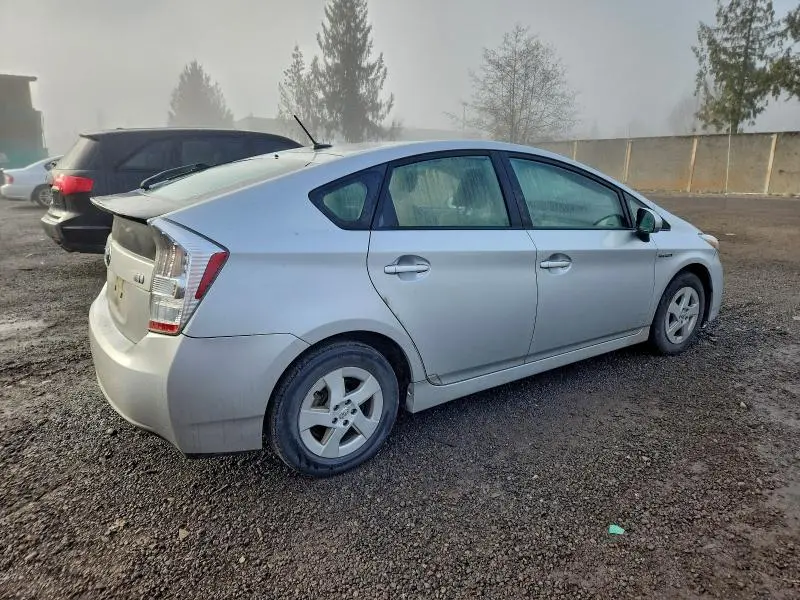 2011 TOYOTA PRIUS   