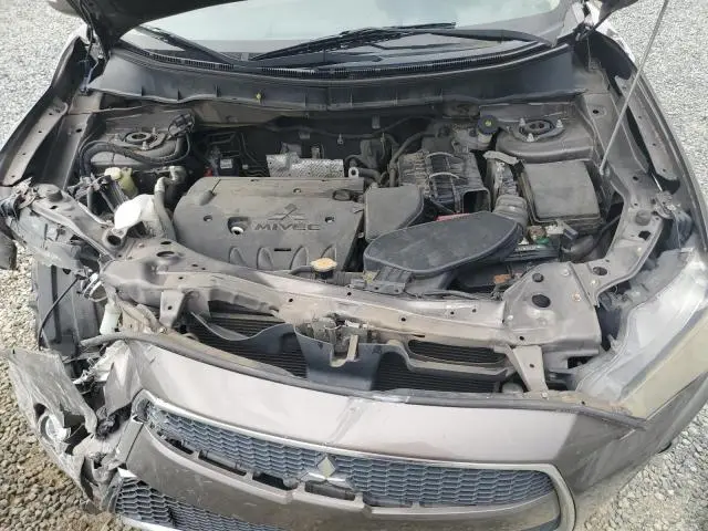 2012 MITSUBISHI OUTLANDER SE  