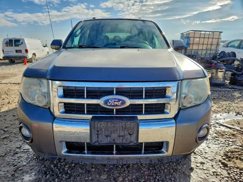 2011 FORD ESCAPE LIMITED  
