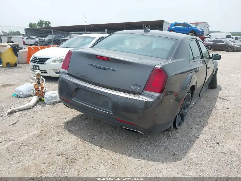 2020 CHRYSLER 300 TOURING