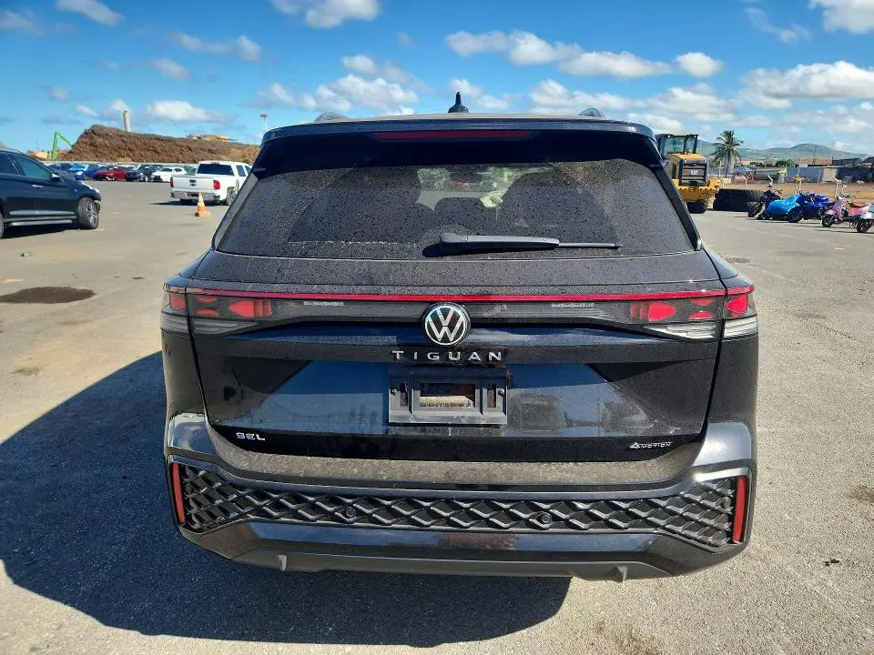 2025 VOLKSWAGEN TIGUAN SEL R-LINE BLACK  