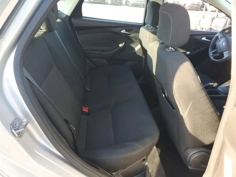 2018 FORD FOCUS SE  