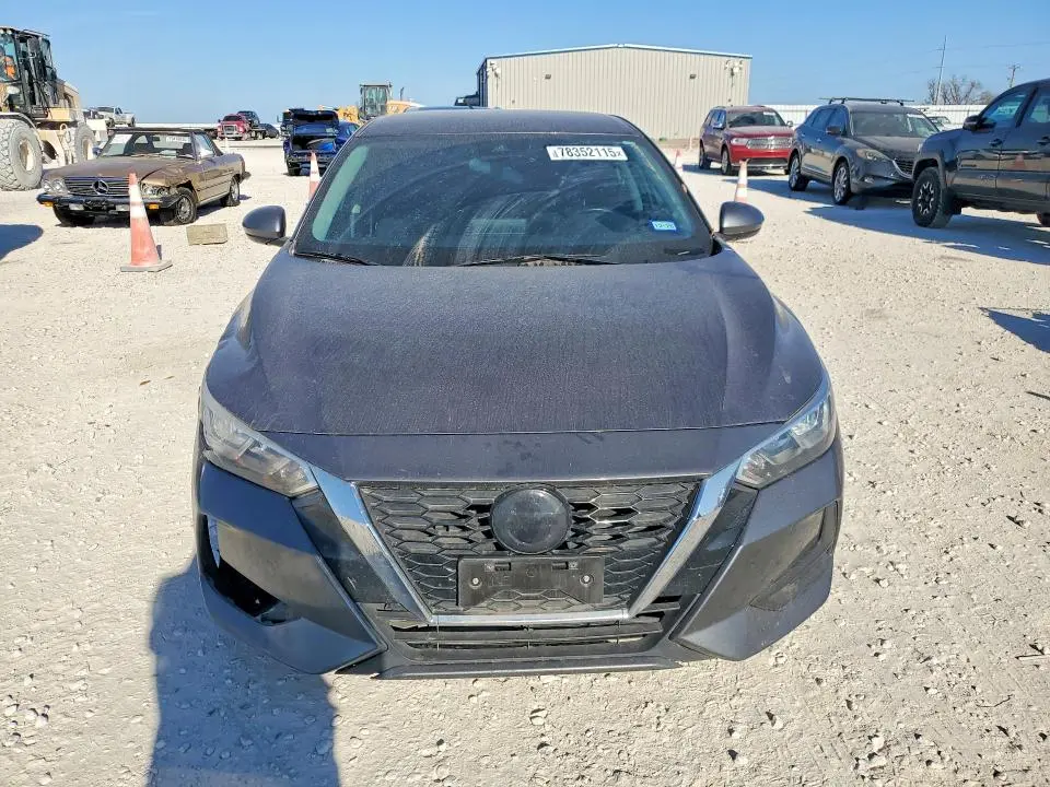 2022 NISSAN SENTRA SV  