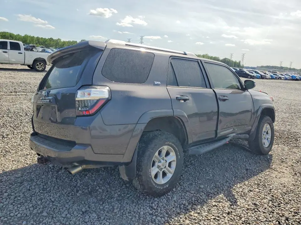 2018 TOYOTA 4RUNNER SR5  