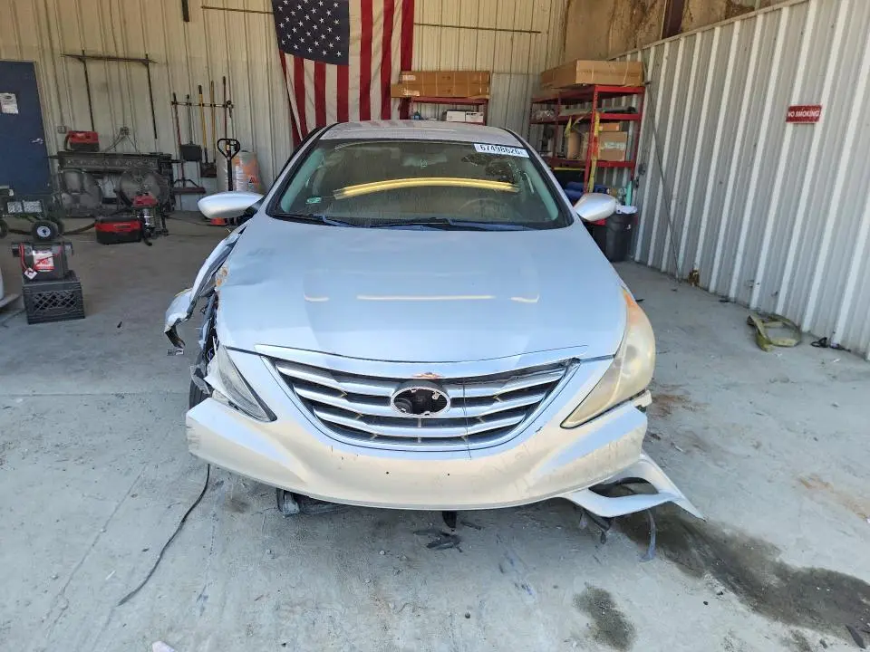 2012 HYUNDAI SONATA GLS  