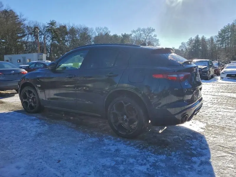2022 ALFA ROMEO STELVIO TI  