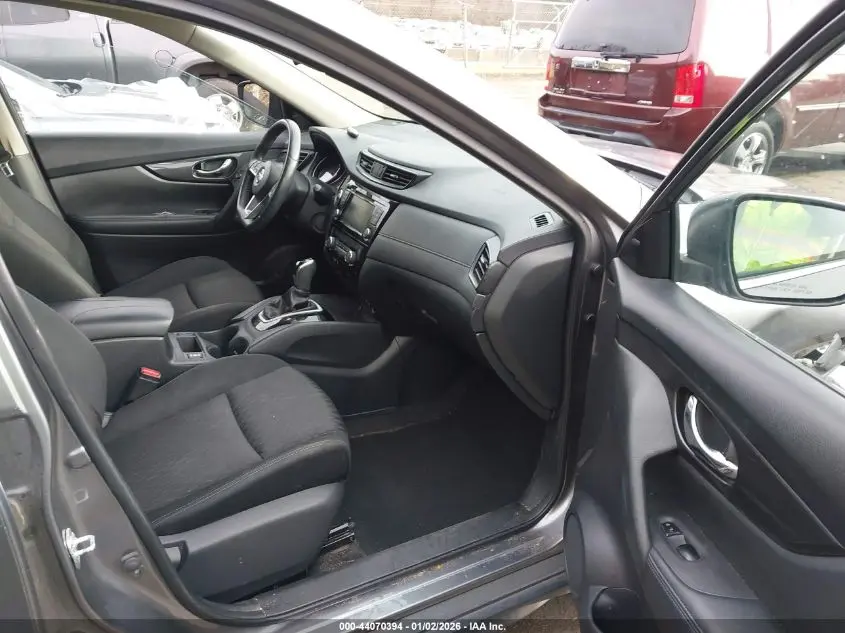 2019 NISSAN ROGUE SV