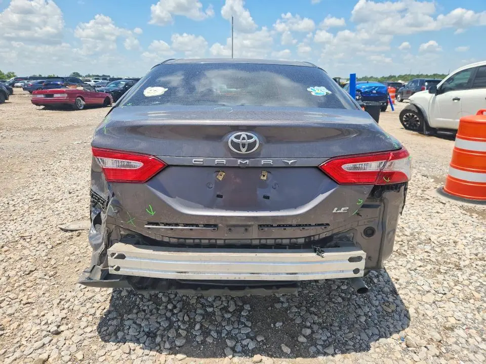2018 TOYOTA CAMRY LE  