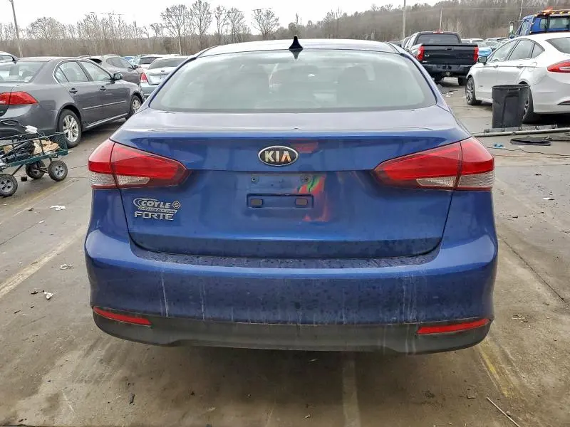 2018 KIA FORTE LX  