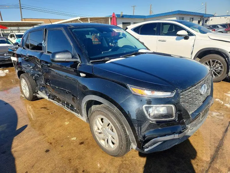 2023 HYUNDAI VENUE SE  