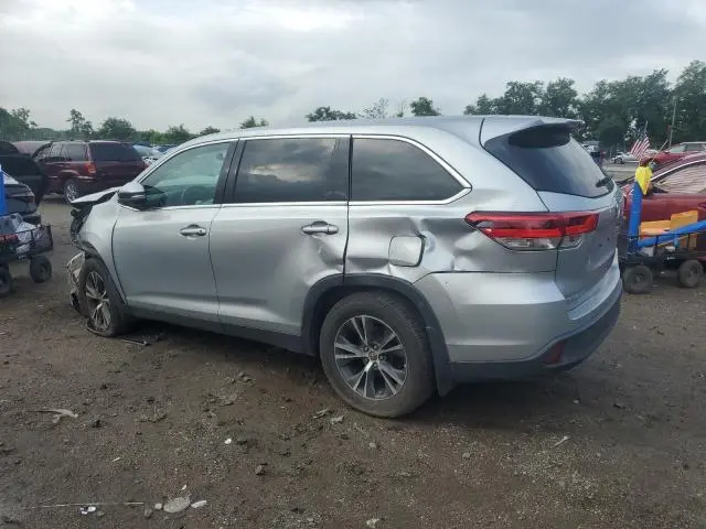 2019 TOYOTA HIGHLANDER LE  