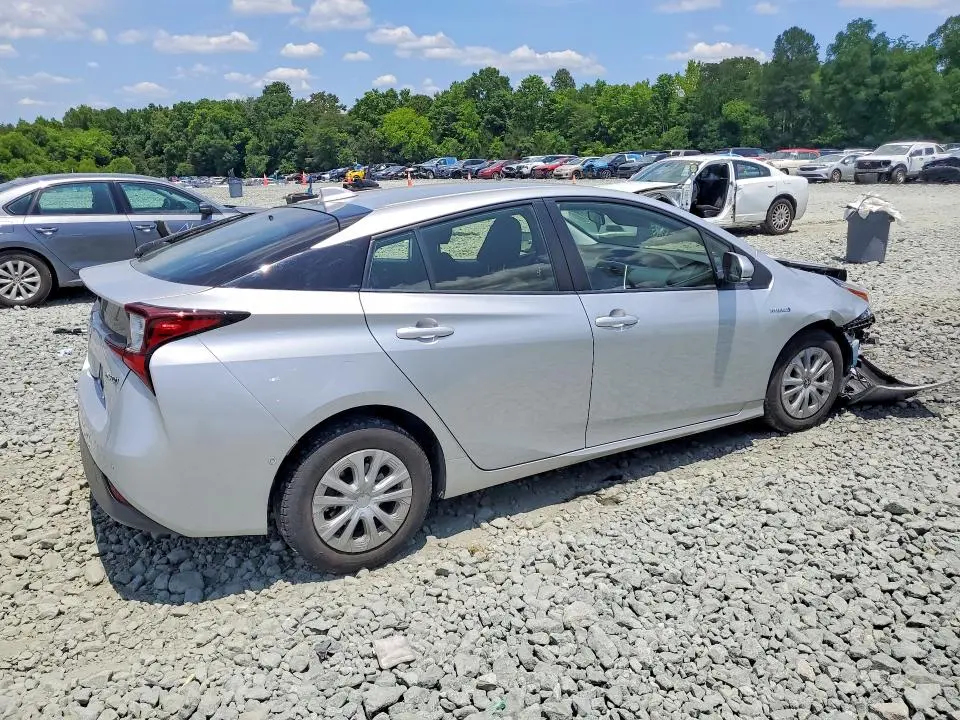 2021 TOYOTA PRIUS LE  