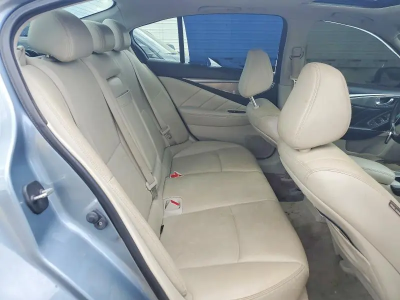 2015 INFINITI Q50 PREMIUM  
