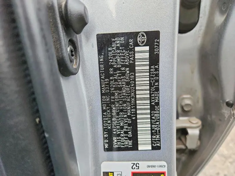 2019 TOYOTA CAMRY SE  