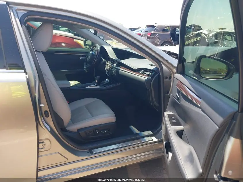 2018 LEXUS ES 300H  