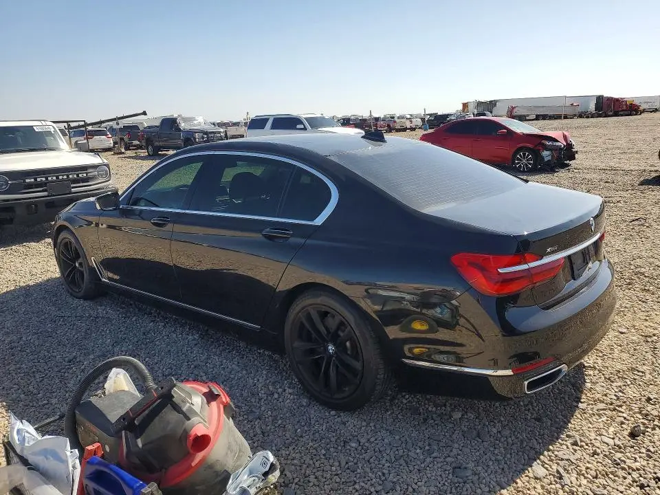 2016 BMW 750 XI  