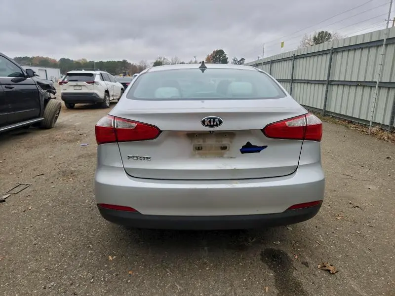 2016 KIA FORTE LX  