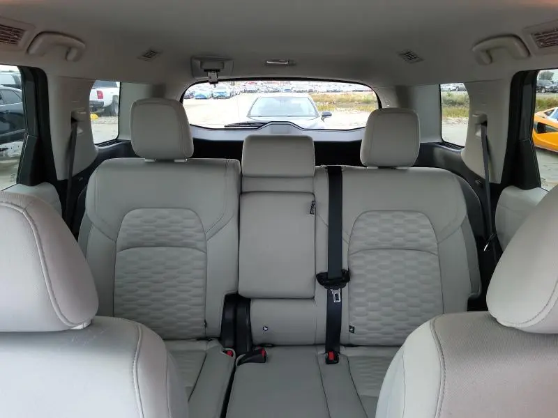 2022 NISSAN PATHFINDER SV  