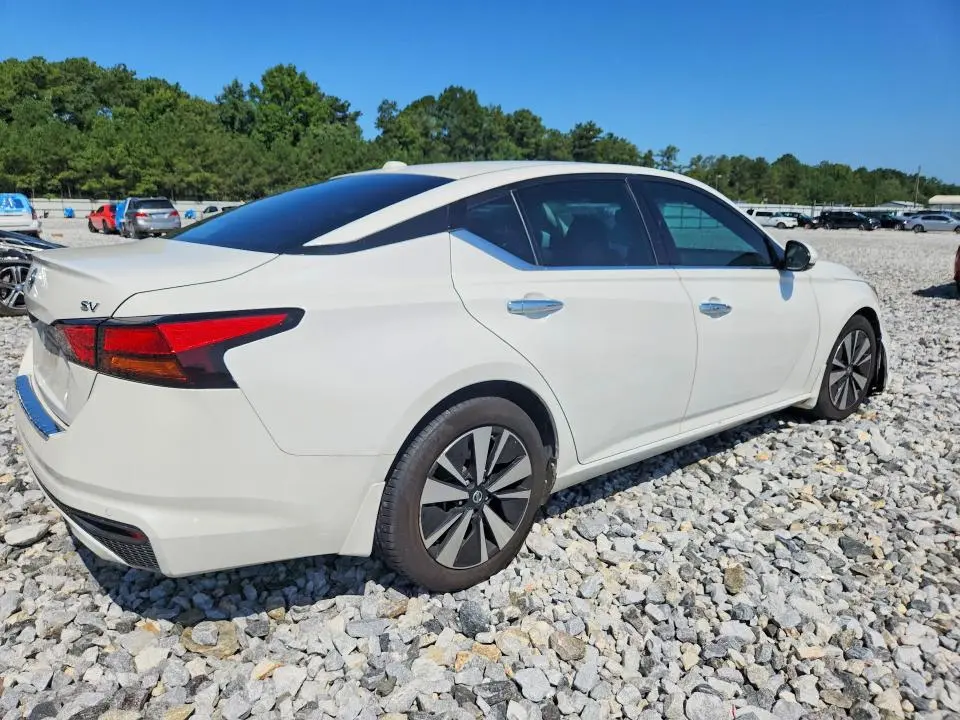 2020 NISSAN ALTIMA SV  