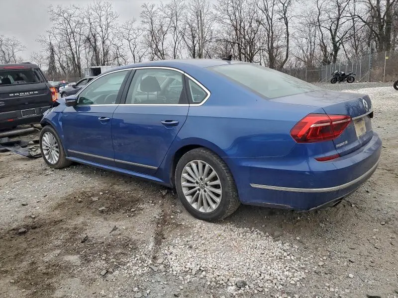 2017 VOLKSWAGEN PASSAT SE  