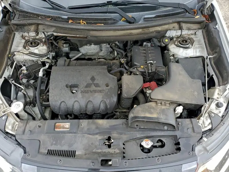 2019 MITSUBISHI OUTLANDER ES  